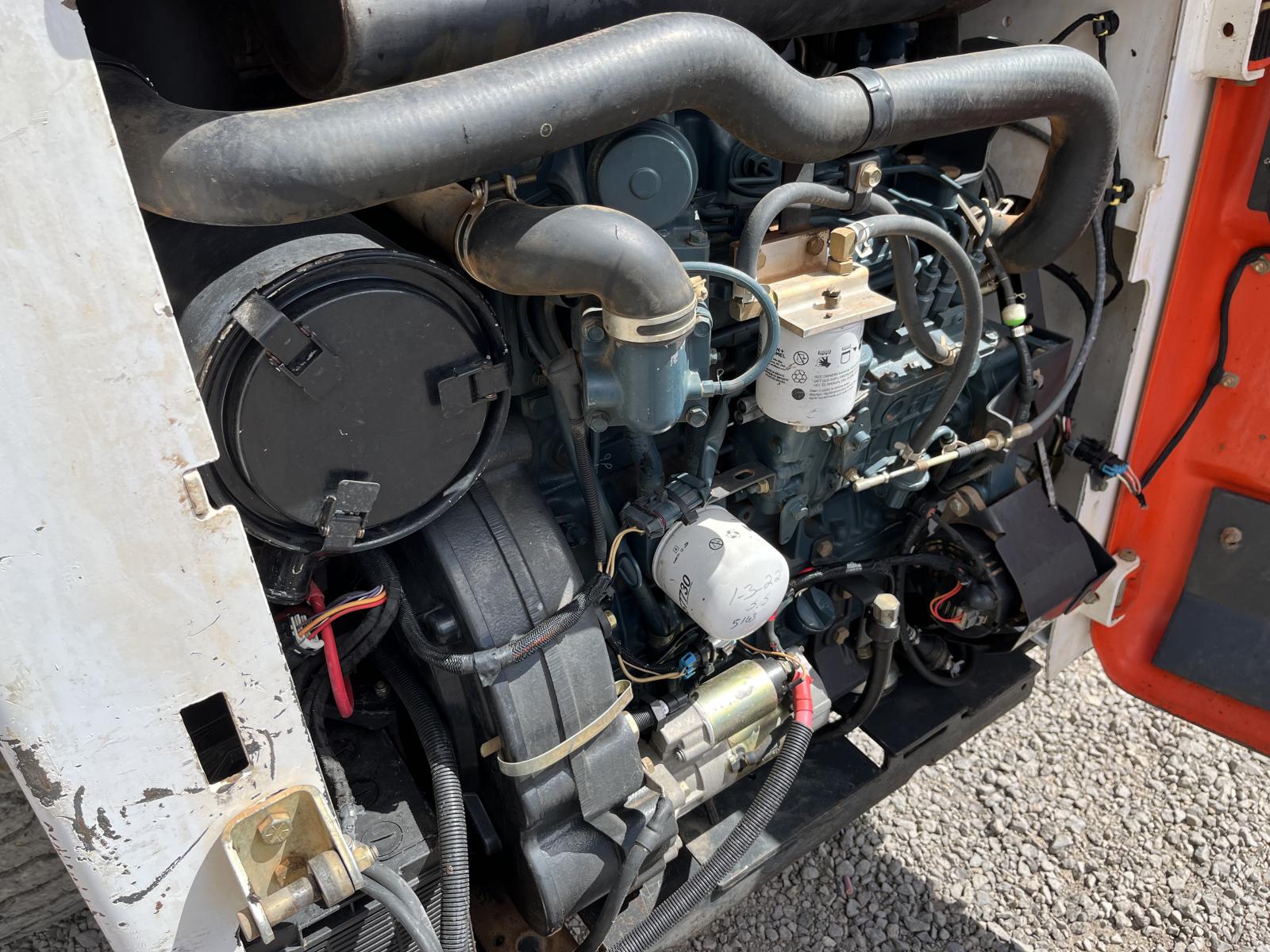 ./imagenes/INVOICE/2019/17258/MINICARGADOR BOBCAT S300 (9).JPG